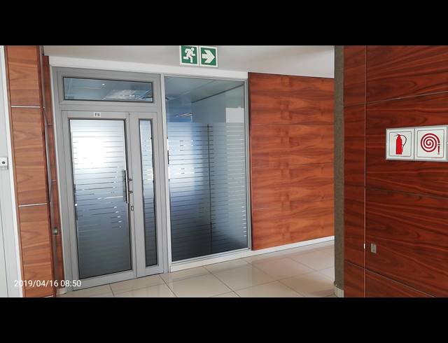327M² OFFICE TO LET IN CENTURY CITY